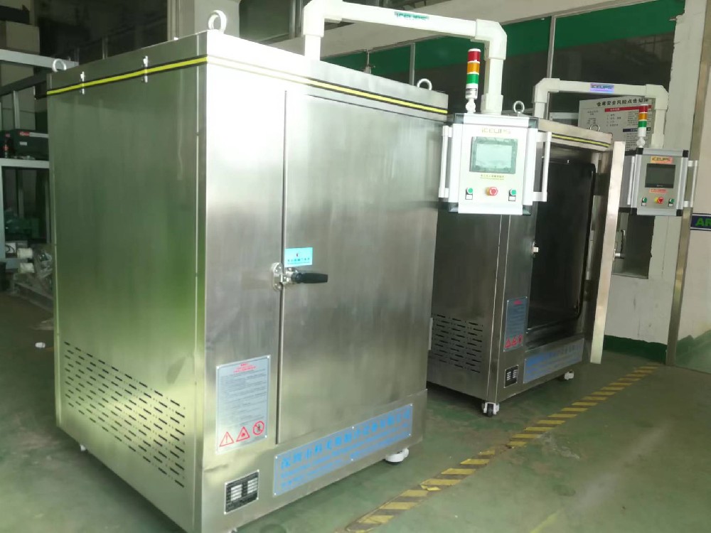 为我国火箭军某基地中央厨房量身定制的高效节能快速熟食真空预冷机完成交付。