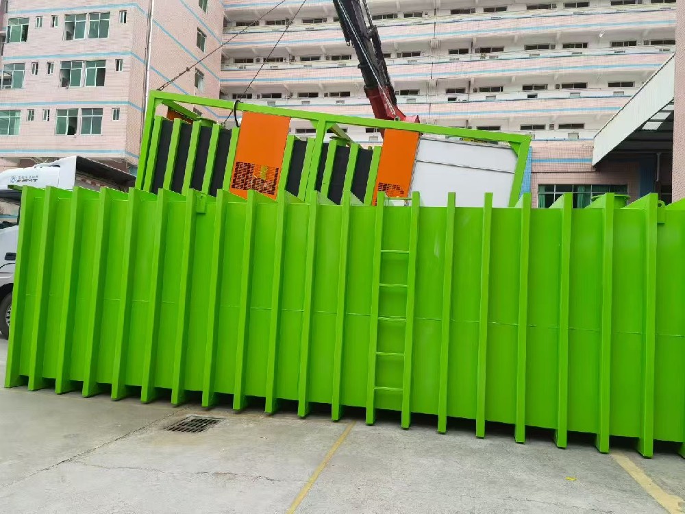 又一台处理量16卡板客户量身定制巨无霸果蔬真空预冷机，装车发往贵州蔬菜基地，该系统为我司最新核心技术，双级降温系统，效率更高，更加节能，系统更稳定，使用寿命更长！